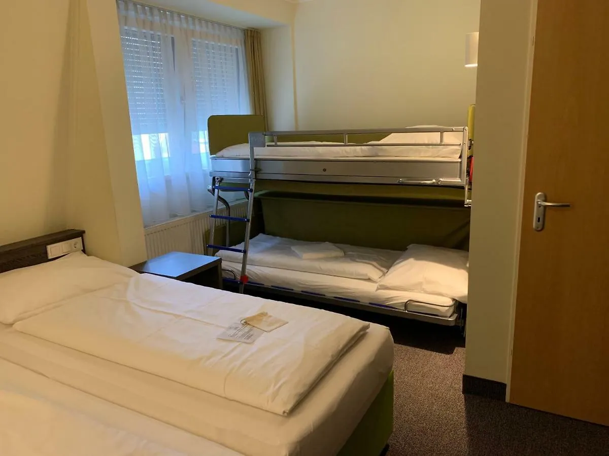 **  Behringers City Hotel Nuernberg Germany